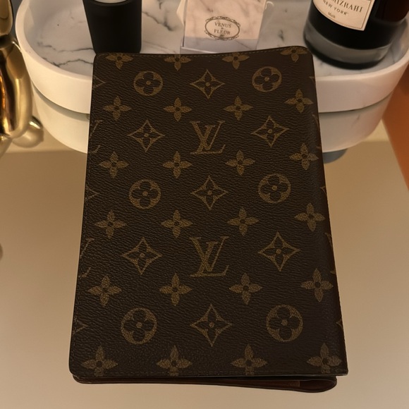 Louis Vuitton MM notebook cover - Picture 3 of 8